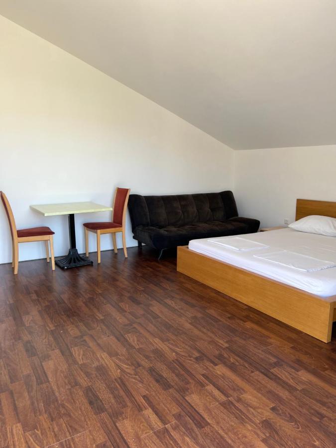 Studio Apartman Cesarica Exteriér fotografie